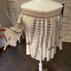 Off shoulder cotton blouse